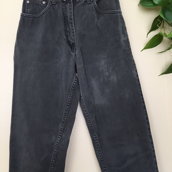 Ann Taylor Vintage High Waisted Jeans - Picture 3 of 8